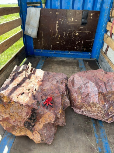 Ландшафтные глыбы красно-фиолетовые 200-1000 килограмм купить в Фрязино