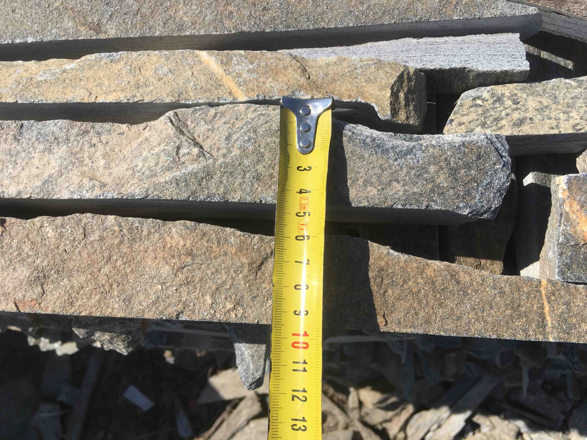 Горбушка златолит мультиколор для облицовки купить в Фрязино