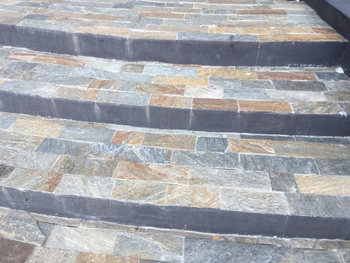 Плитка из Златолита Уральского для лестницы купить в Фрязино