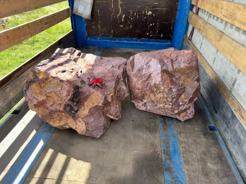 Ландшафтные глыбы красно-фиолетовые 200-1000 килограмм купить в Фрязино