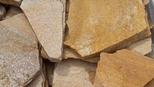 Плитняк златолит жёлтый для цоколя купить в Фрязино