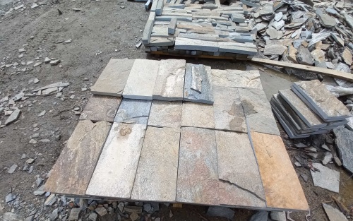 Плитка пилёная златолит Уральский для цоколя, отмостки купить в Фрязино