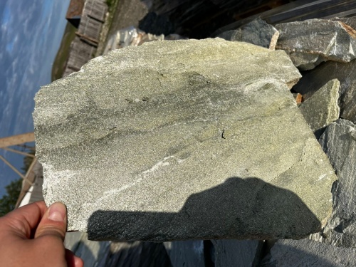 Плитняк златолит зелёный для цоколя, отмостки купить в Фрязино