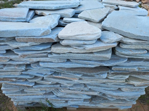 Плитняк златолит зелёный галтованный для цоколя купить в Фрязино